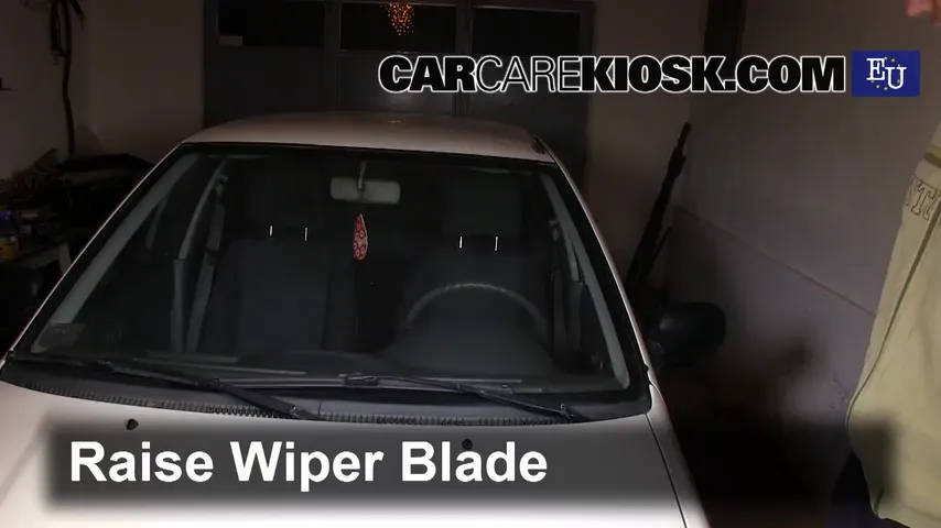 2002 Suzuki Swift GLS 1.0L 3 Cyl. Windshield Wiper Blade (Front)